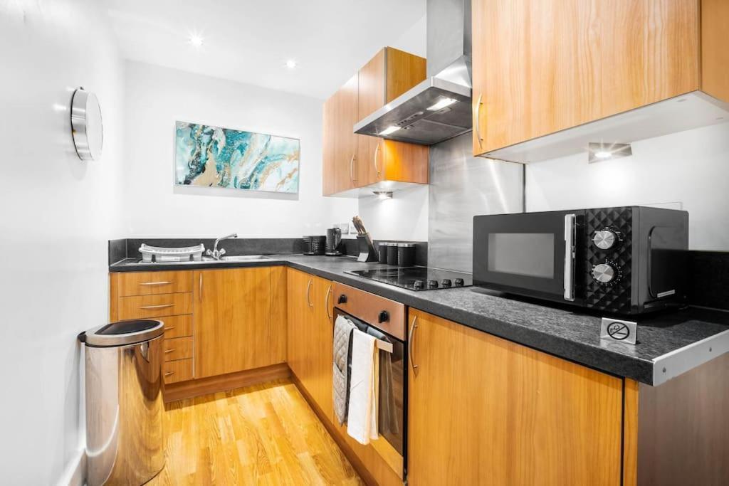 Funky Arcadian Centre Apartment By Azura Nights Birmingham Dış mekan fotoğraf